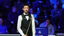2025大奖赛：特鲁姆普轰142分，4-2晋级...吴宜泽零封庞俊旭...希金斯、囧哥顺利晋级...