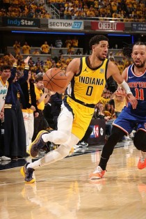 NBA东决 | 西亚卡姆31分，哈利伯顿21分13助6板，步行者4比2淘汰尼克斯闯进总决赛