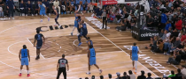 NBA-哈登三节30分小卡23+10 快船击退灰熊喜迎5连胜