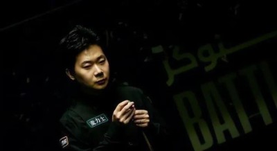 连丢三个赛点，5-4侥幸绝杀！西安大奖赛16强全部诞生：中国选手7进3