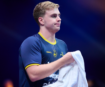 乒乓总决赛：男单4人晋级8强！奥运亚军开门红，莫雷加德胜名将