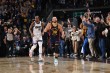太库了！库里成NBA首位命中4000记三分的球员，勇士豪取6连胜！