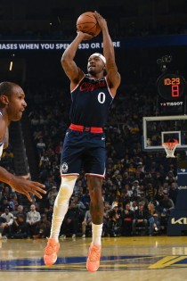 比尔复出！快船106-103险胜勇士，3胜1负结束季前赛！