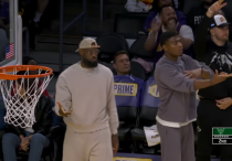 NBA-残阵湖人不敌雄鹿 字母哥28+7 布朗尼生涯新高