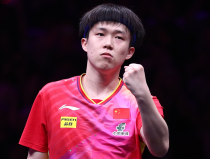 多哈世乒赛：国乒首日7胜1负！王楚钦开门红，狂轰4-0击败对手!