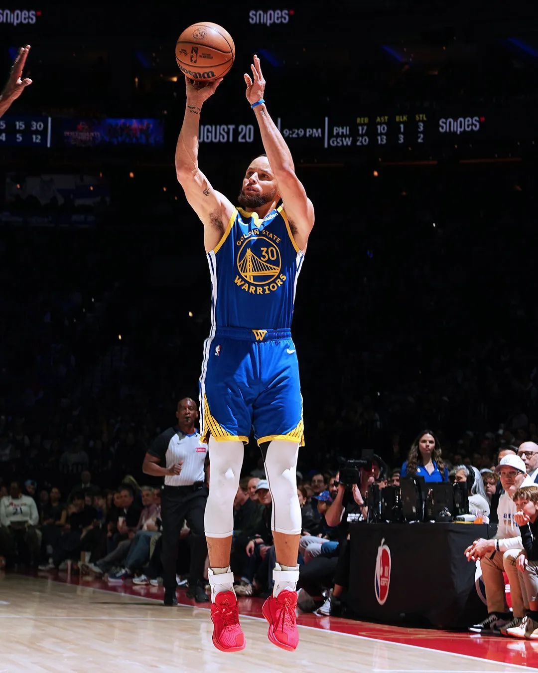 爆冷！巴特勒缺阵，库里空砍29+5+13！勇士结束5连胜  第1张