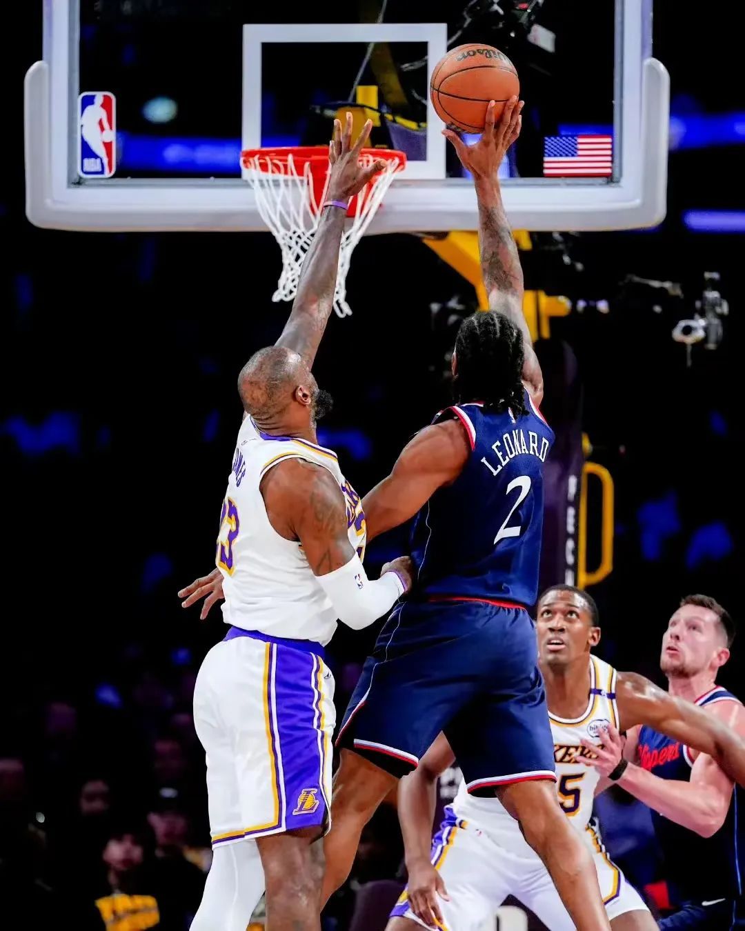 湖人6连胜，勇士看到希望，NBA西部排名太疯狂：五队只差0.5胜场  第5张