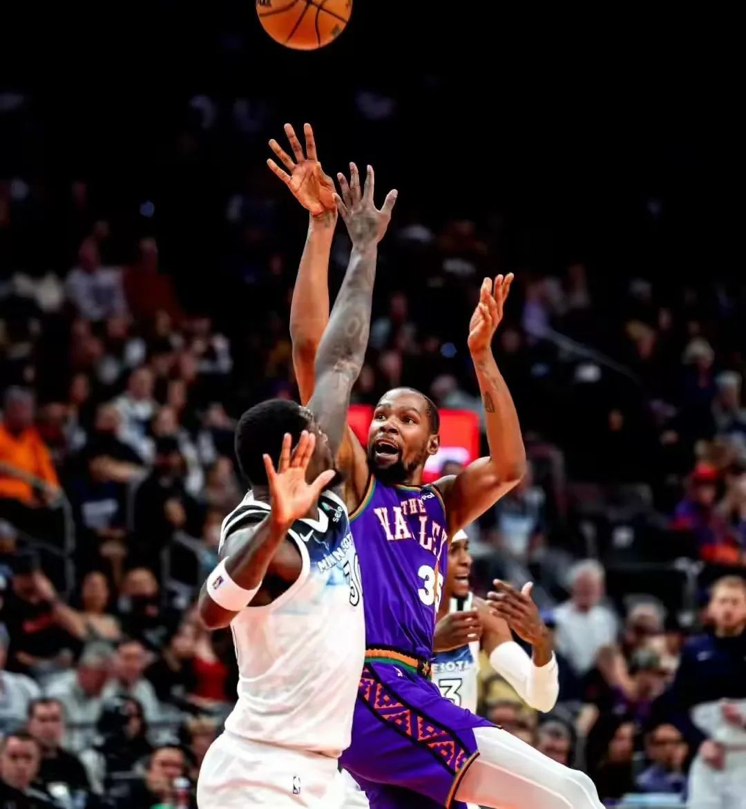 湖人6连胜，勇士看到希望，NBA西部排名太疯狂：五队只差0.5胜场  第3张