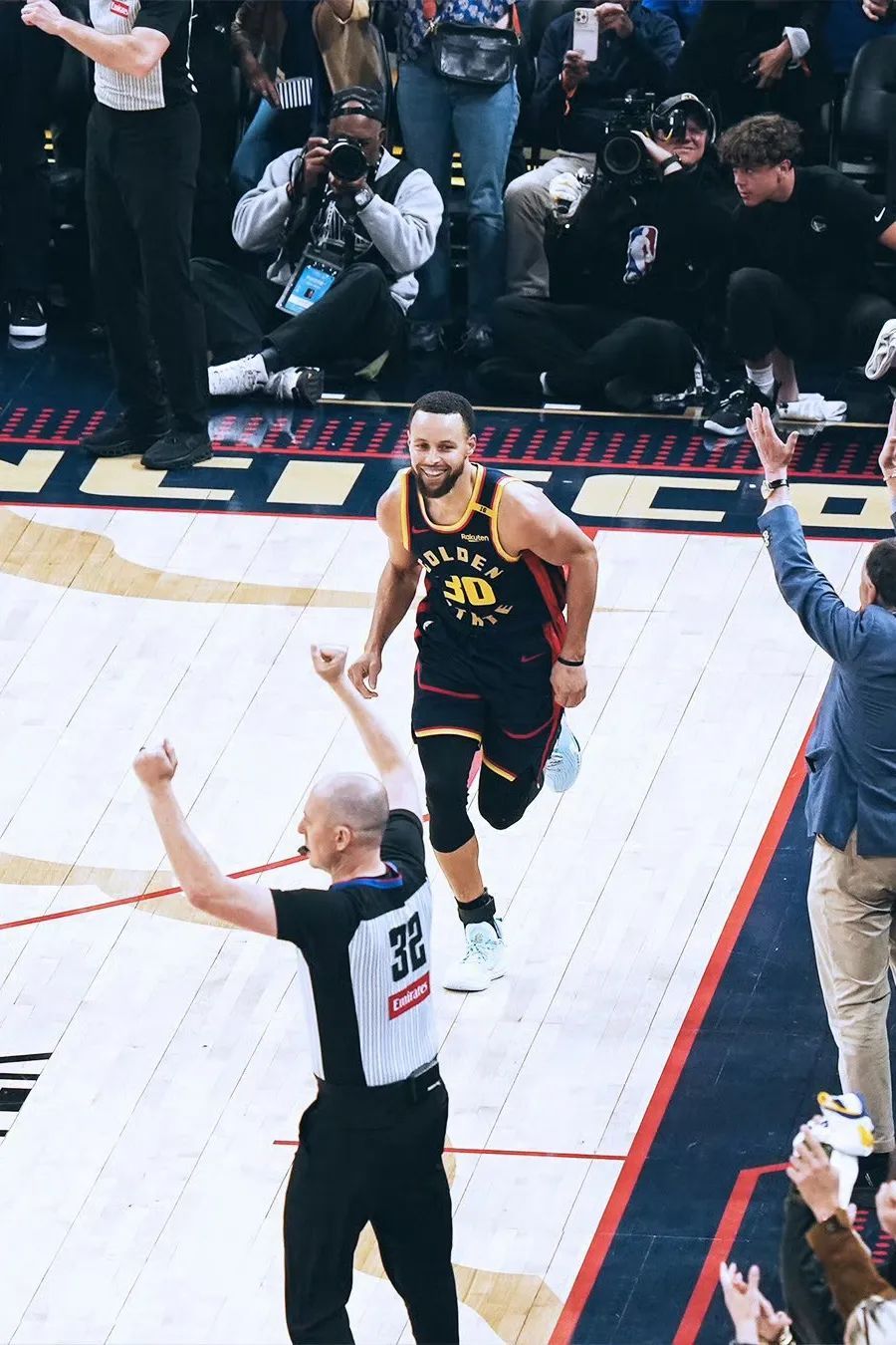 NBA历史首人！库里解锁4000记三分里程碑  第11张