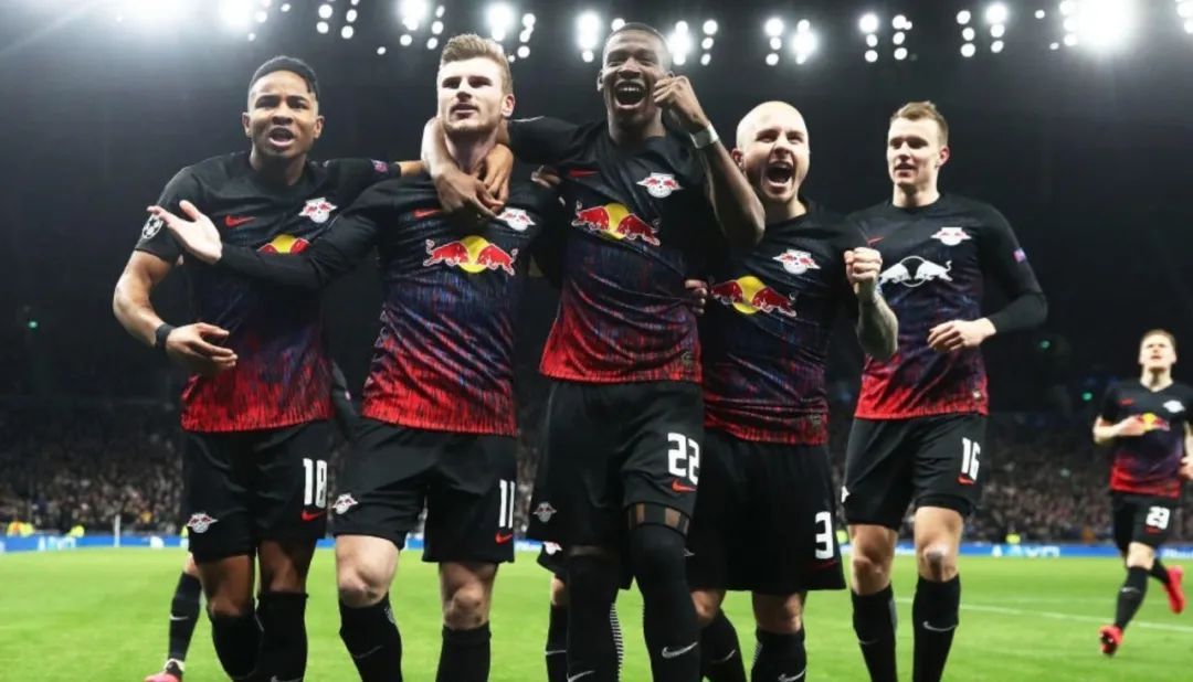 淘汰赛0-6！欧冠最强克星！英超两队狂胜11球  第3张