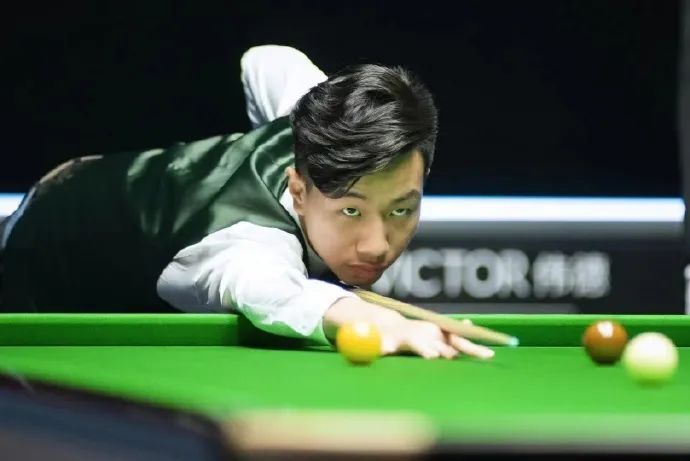【2025世锦赛QF】白雨露落败/王雨晨高阳晋级/巩晨智战平/刘宏宇巩黄佳浩落后  第3张