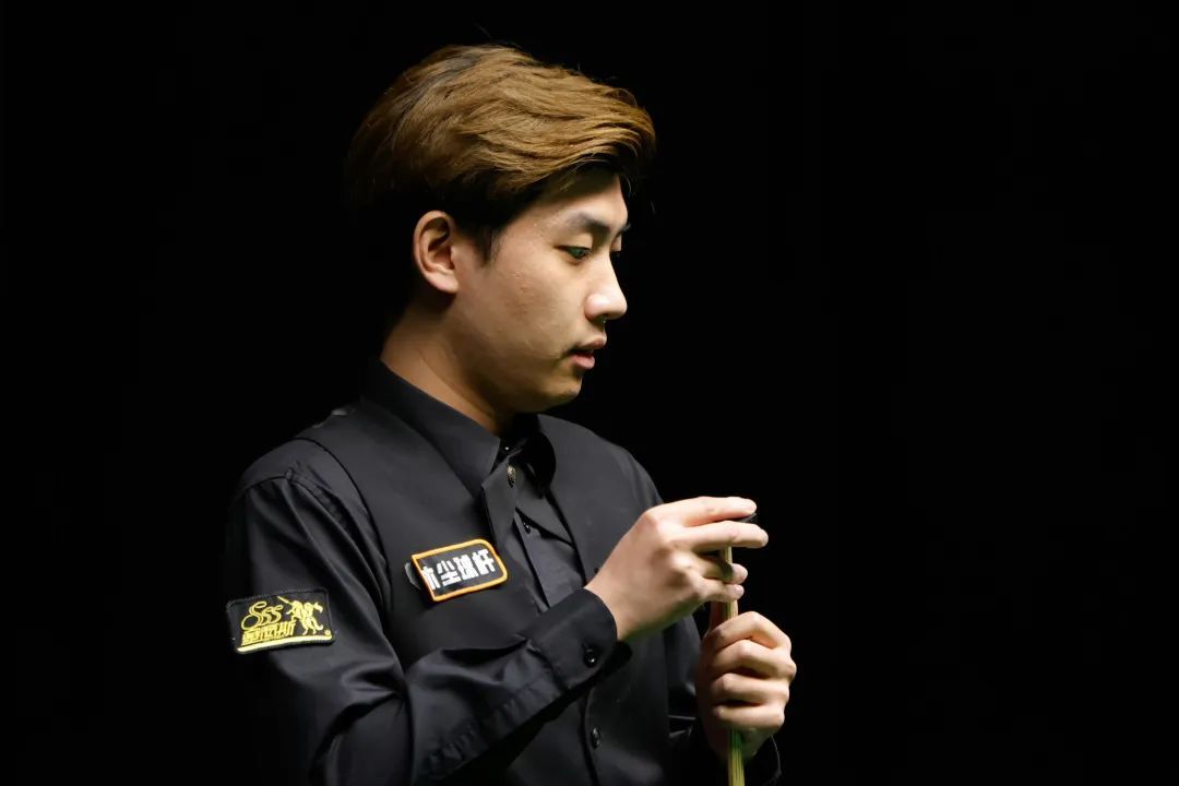斯诺克世锦赛：中国球员大获全胜已两次会师！10位选手晋级创纪录  第5张