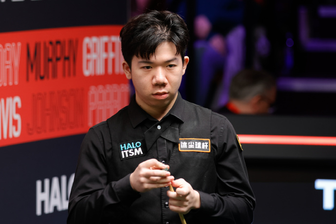 【世锦赛·正赛】爆冷！雷佩凡战胜卫冕冠军威尔逊，晋级16强，“克鲁斯堡魔咒”再现，肖国栋和吴宜泽手感火热  第4张