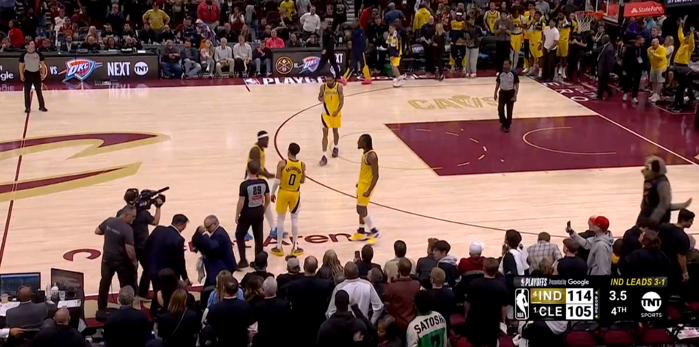 NBA季后赛 | 哈利伯顿31分6板8助，米切尔带伤空砍35分，步行者连续第二年跻身东部决赛！  第1张