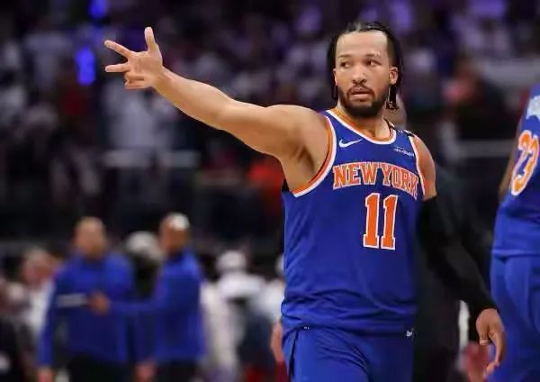 NBA东决｜步行者130-121力克尼克斯夺得赛点，哈利伯顿32+15+12，西亚卡姆30+5  第2张