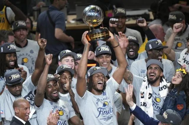 NBA总决赛前瞻 | 七维度展望总决赛：快打旋风、三分雨、历史纪录之争  第3张