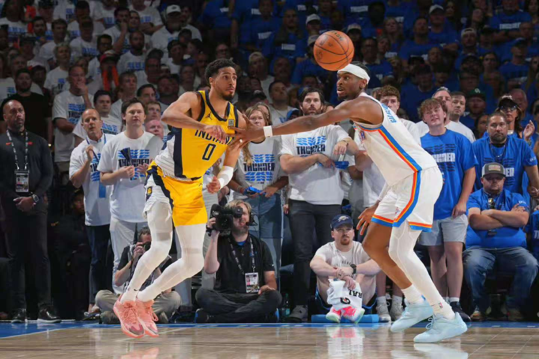 NBA总决赛第六场:步行者战胜雷霆,3:3扳平比分,双方将进入“抢七决战” 第5张 NBA总决赛第六场:步行者战胜雷霆,3:3扳平比分,双方将进入“抢七决战” 第5张