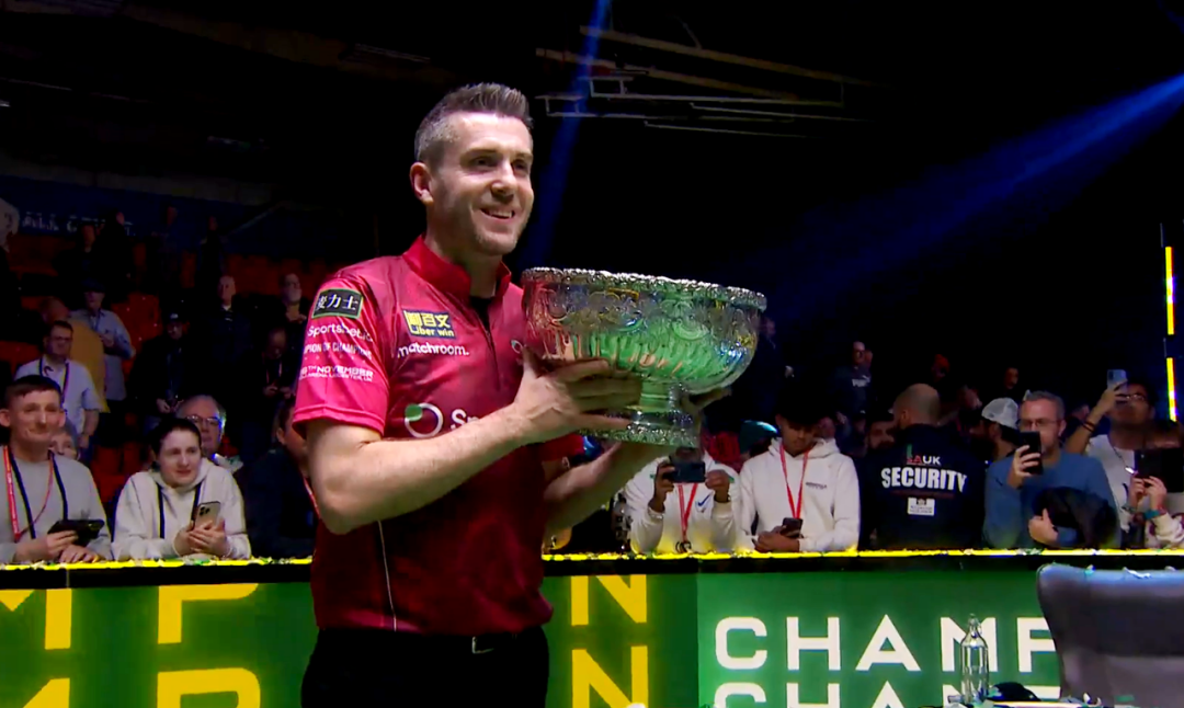 【冠中冠】塞尔比用火力摧毁特鲁姆普，10-5击败小特，职业生涯首次登顶冠中冠...  第1张