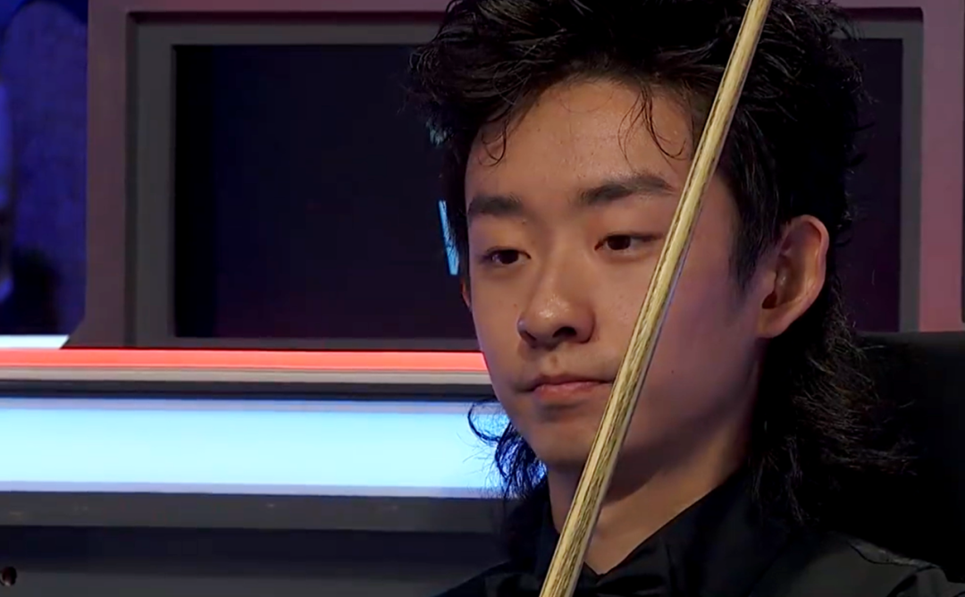 【英国锦标赛】庞俊旭力克老马挺进八强，吴宜泽惨败，斯佳辉和周跃龙出局  第5张